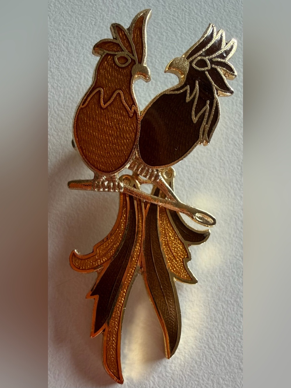 Parrot Enamel Birds Brooch Tails Moves Vintage Amber Brown Cockatoo Pin